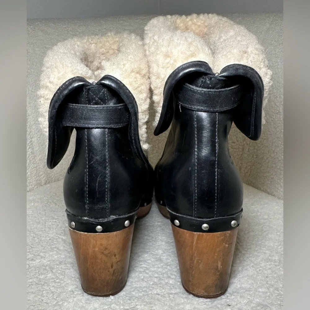 UGG Lynnea 1958 black leather boots booties fold over shearling‎ warm cozy thick
